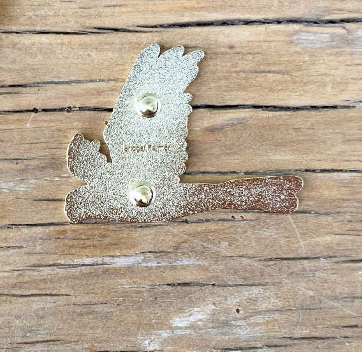 Yellow-tailed Cockatoo in Flight Enamel Pin