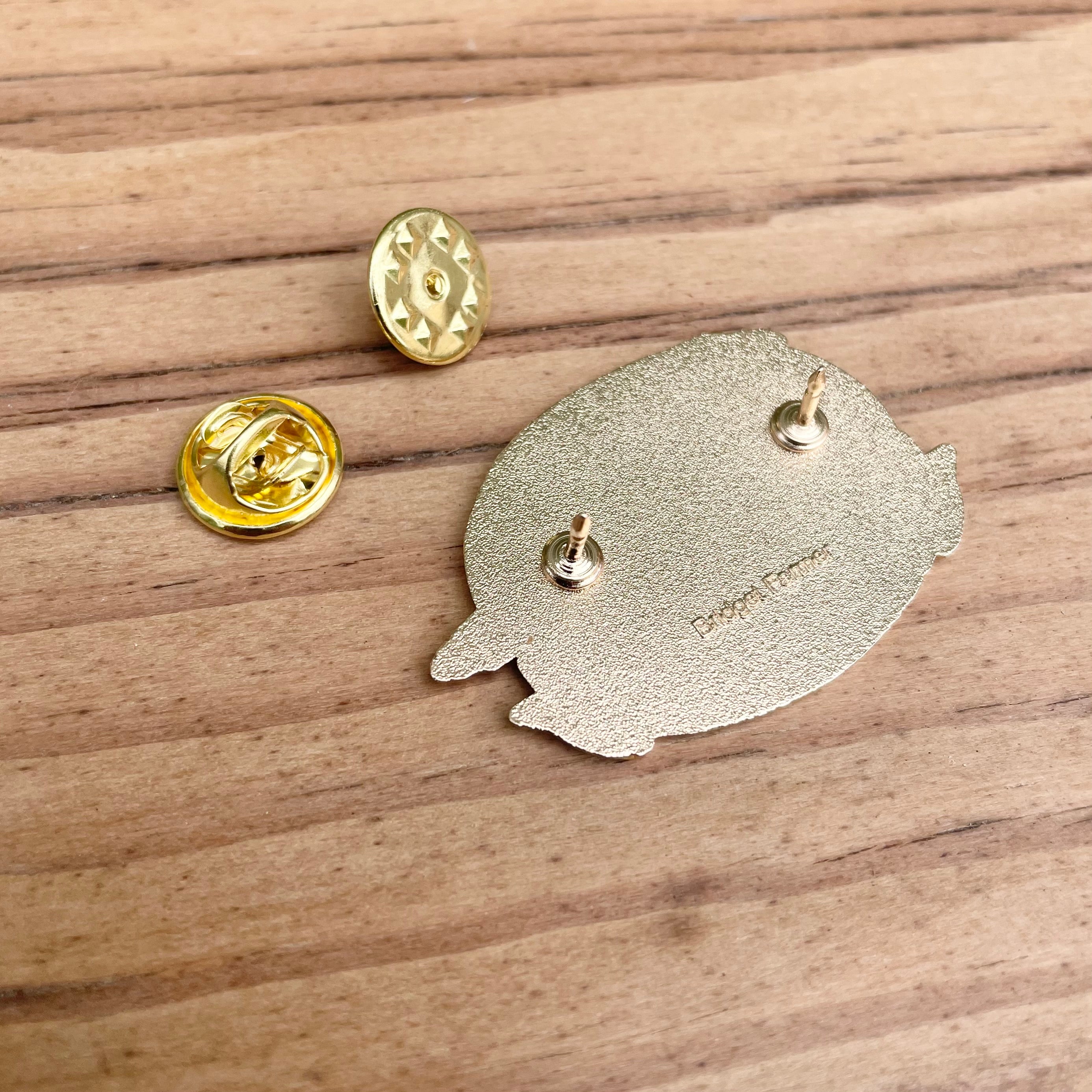 Senior Birder Enamel Pin - Grey-crowned Babbler